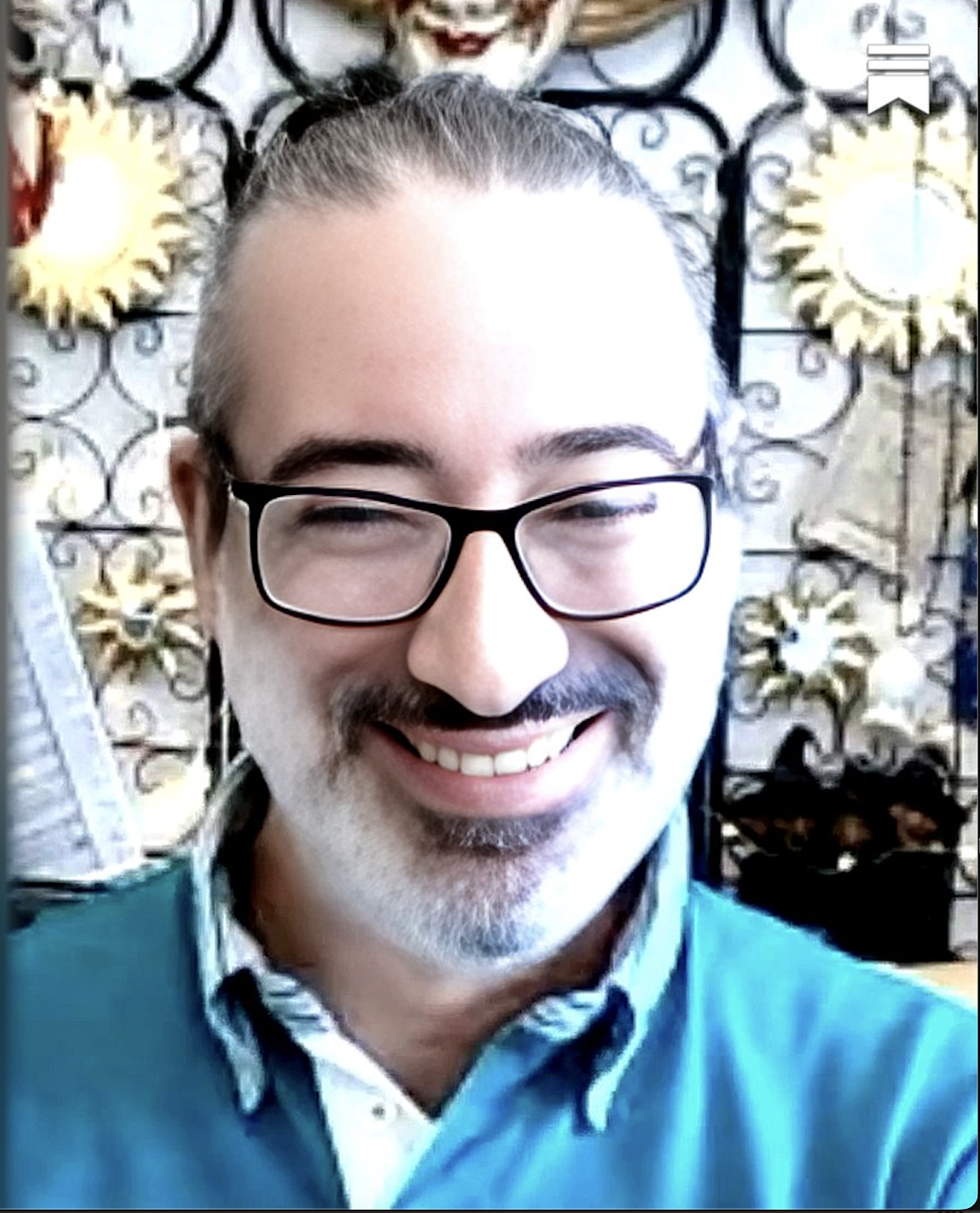 Doctor en Biotecnología: "La ciencia me llevó al tarot"